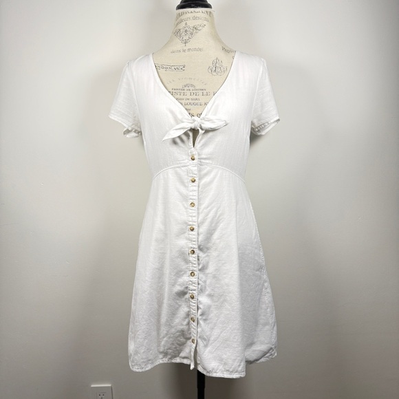 Abercrombie & Fitch White Mini Dress with Bow and Buttons - Picture 1 of 8